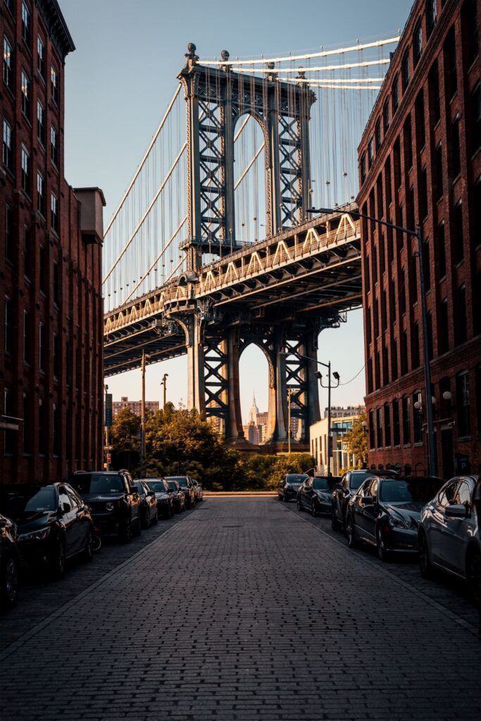 Le pont de Brooklyn à Dumbo