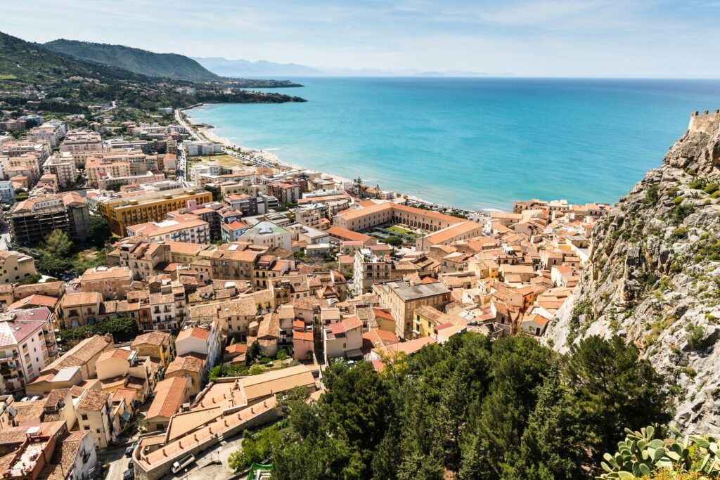 Vue panoramique de Cefalù