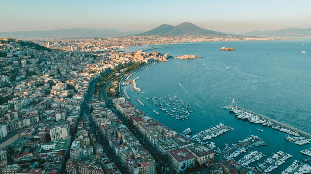 Que faire à Naples : entre ruelles, volcans et pizza légendaire
