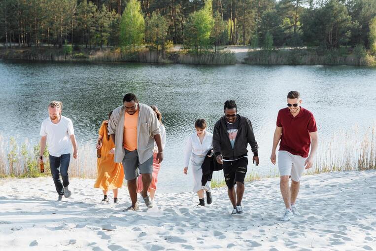 les voyages en groupe sont-ils plus sûrs ?